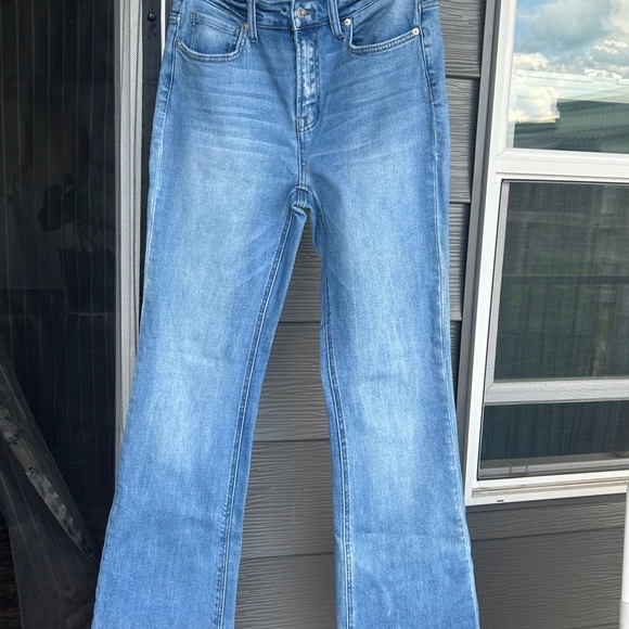 Zenana Outfitters High Rise Light Blue Jeans - Picture 2 of 6